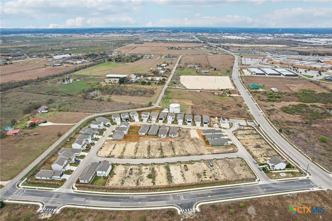 144 Cutleaf San Marcos, TX 78666 - Photo 5 of 35