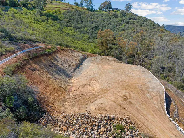 $680,000 | 827 Eucalyptus Woods Road, San Marcos, CA 92069