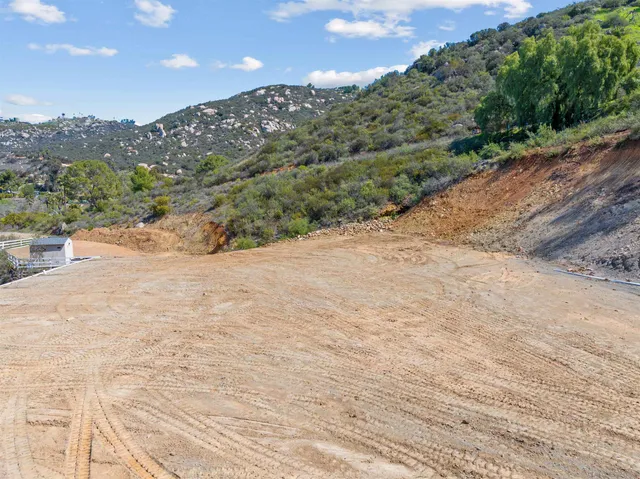 $680,000 | 827 Eucalyptus Woods Road, San Marcos, CA 92069