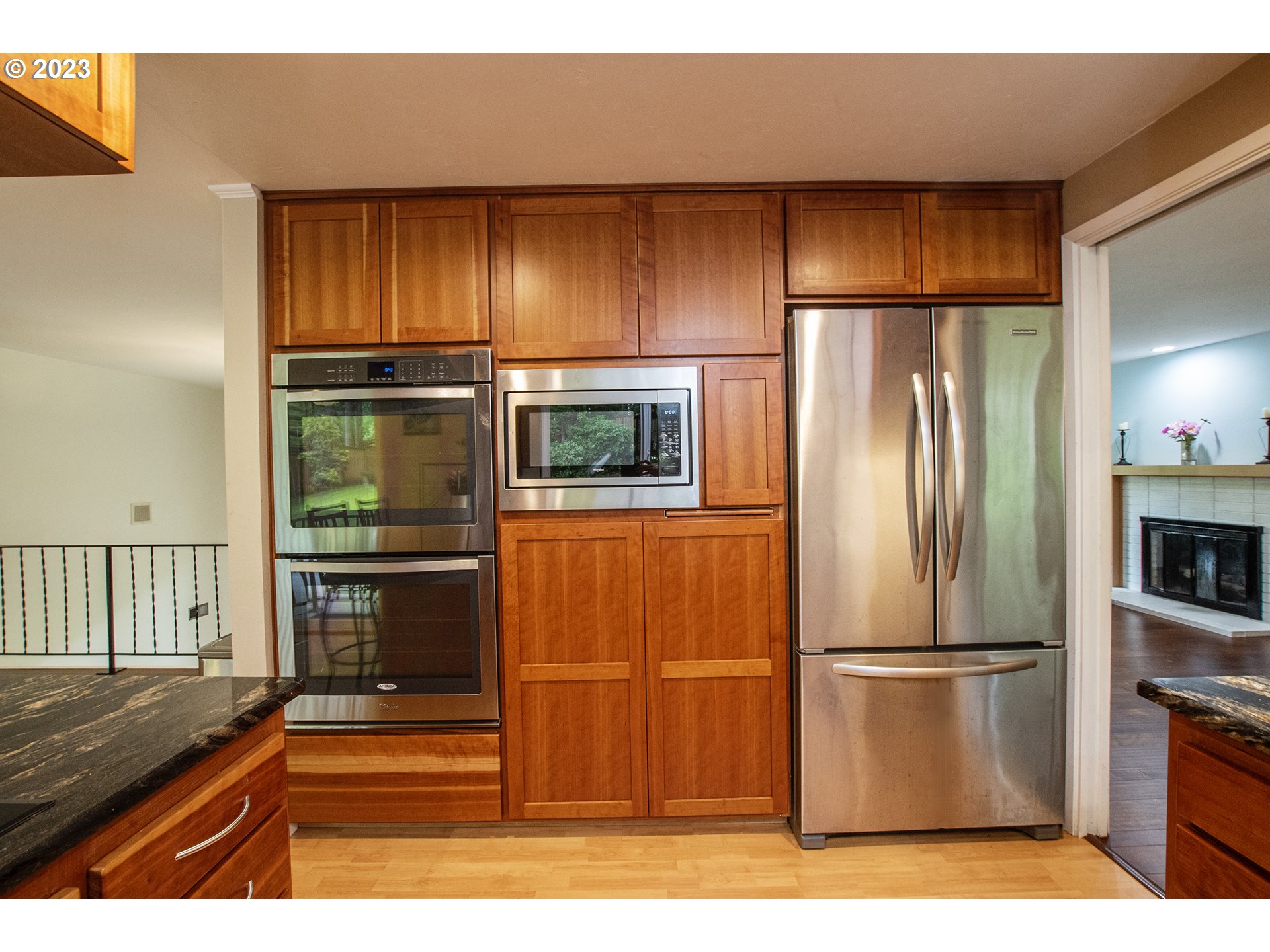 197 Brae Burn Drive Eugene, OR 97405 - Photo 14 of 42 a kitchen with stainless steel appliances granite countertop a refrigerator and a stove