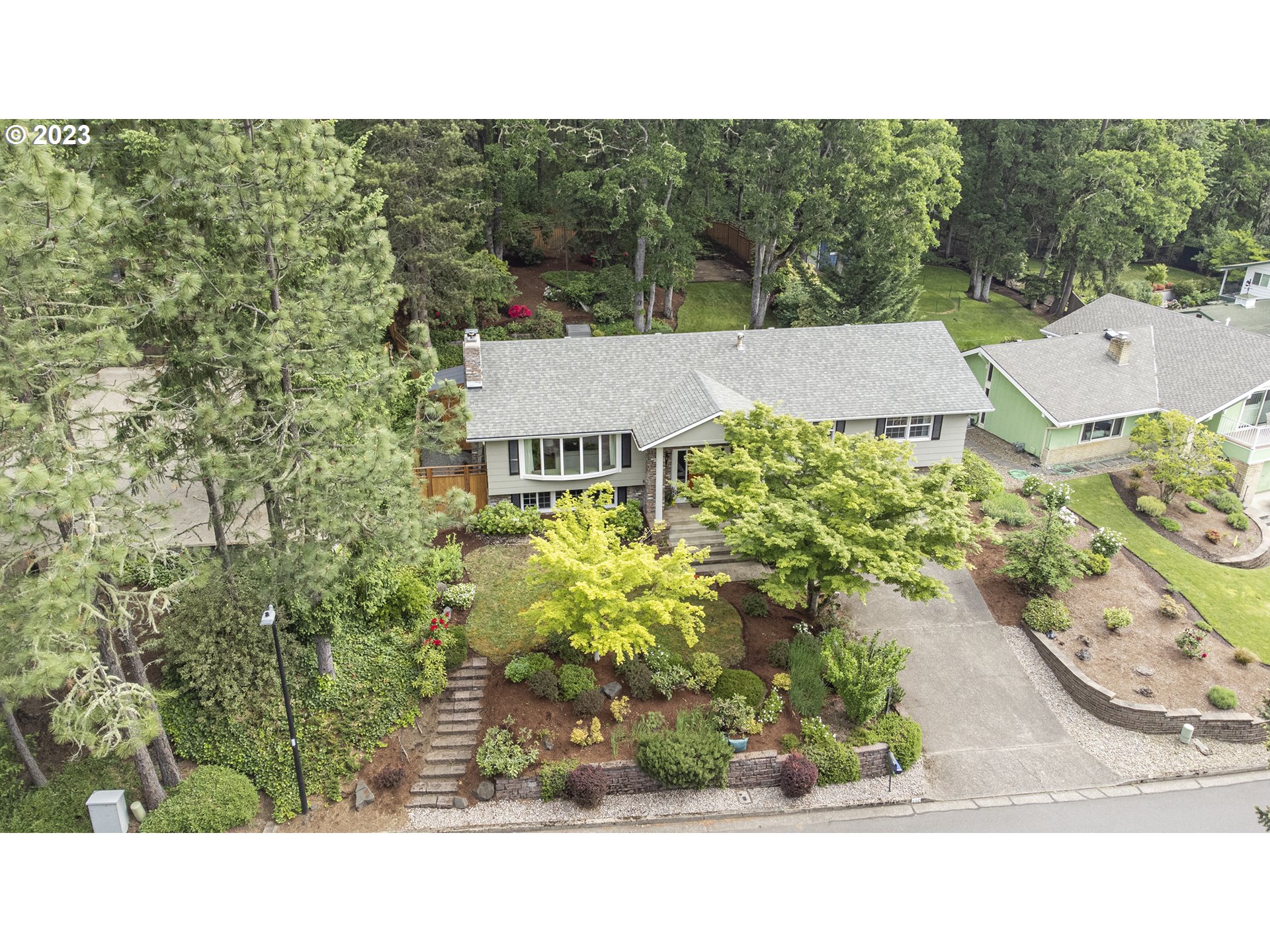 197 Brae Burn Drive Eugene, OR 97405 - Photo 42 of 42 a picture of a city view