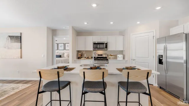 $354,677 | 1004 Butler Lake, Fort Wayne, IN 46818