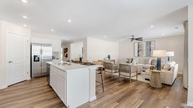 $354,677 | 1004 Butler Lake, Fort Wayne, IN 46818