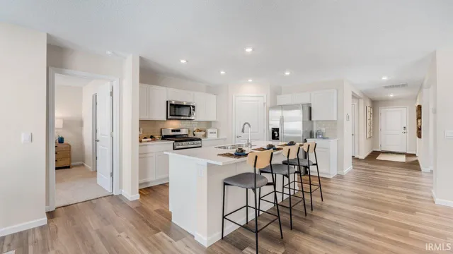 $354,677 | 1004 Butler Lake, Fort Wayne, IN 46818