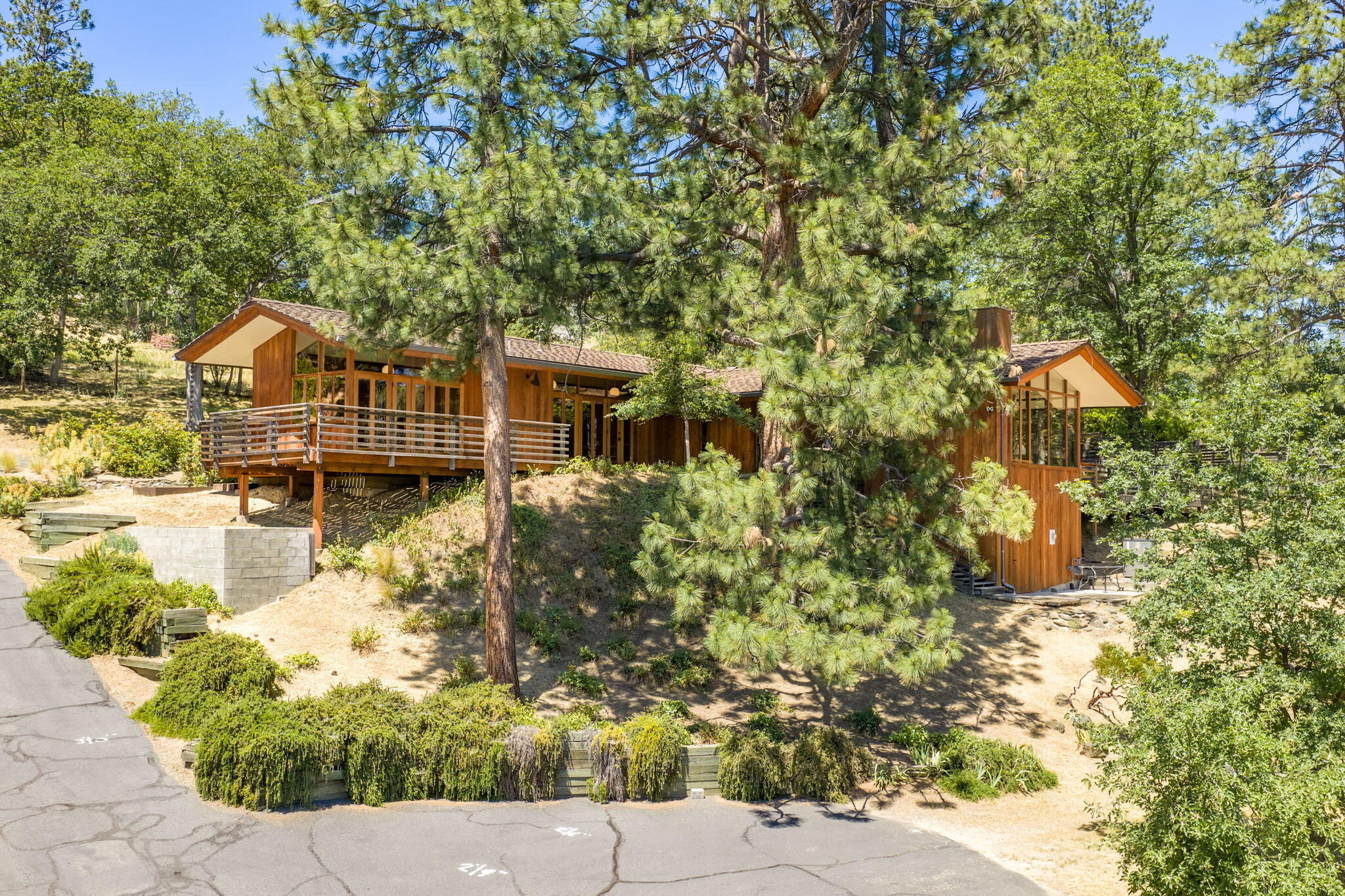 155 Terrace Street Ashland, OR 97520 - Photo 1 of 93