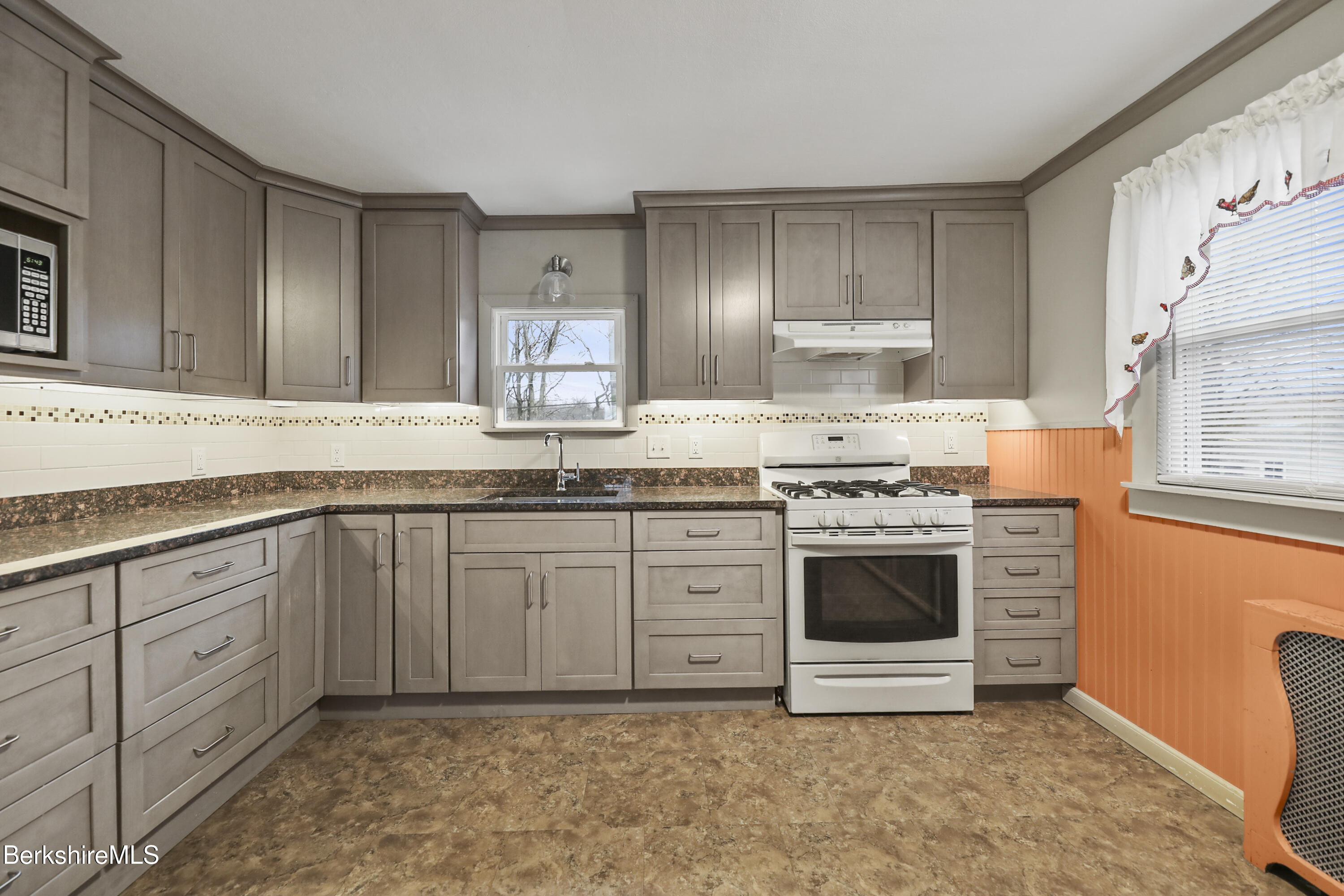 11 Ruel Street Adams, MA 01220 - Photo 3 of 19 Kitchen Pic #1