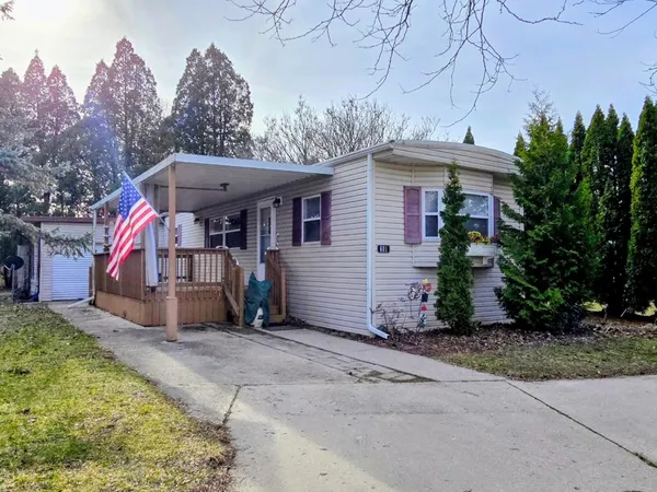 $42,000 | 601 Lindenwood Drive, Belvidere, IL 61008