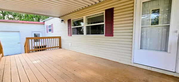 $42,000 | 601 Lindenwood Drive, Belvidere, IL 61008