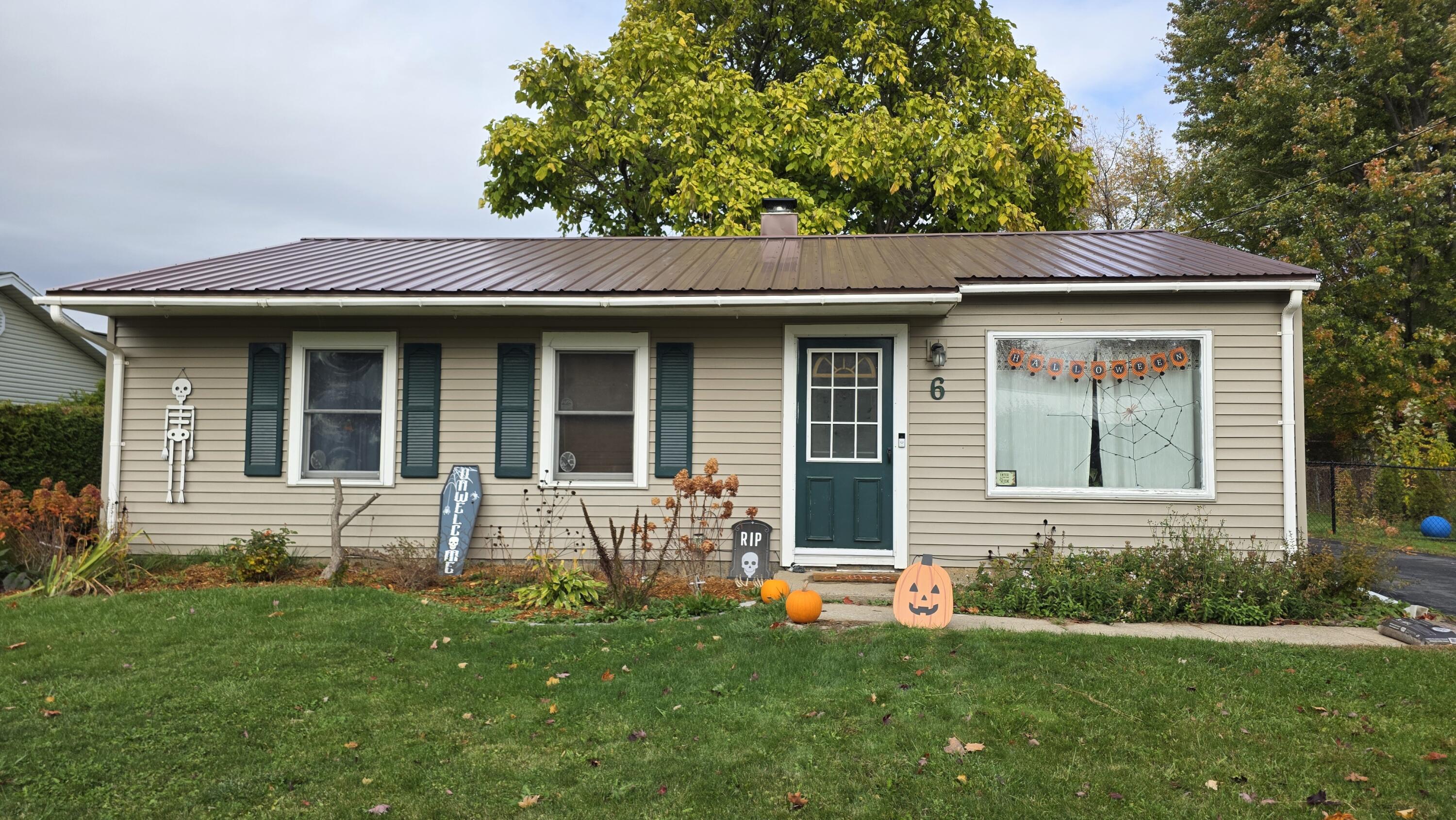6 Chenango Road Plattsburgh, NY 12901 - Photo 1 of 23 Gallery Image 1