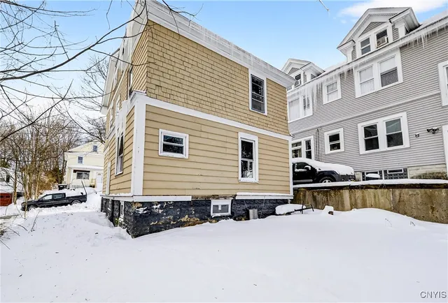 $2,300 | 162 Reed Avenue, Syracuse, NY 13207