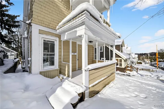 $2,300 | 162 Reed Avenue, Syracuse, NY 13207