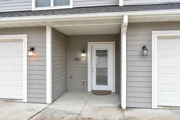 $284,900 | 3525 West 7th Street, Unit B, Winona, MN 55987