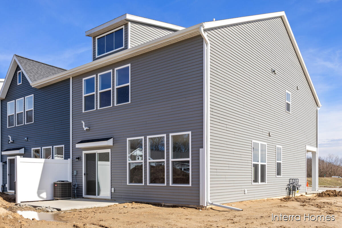 4245 Stratton Boulevard, Unit 26 Kentwood, MI 49512 - Photo 19 of 21 CR26_Uptown_1019