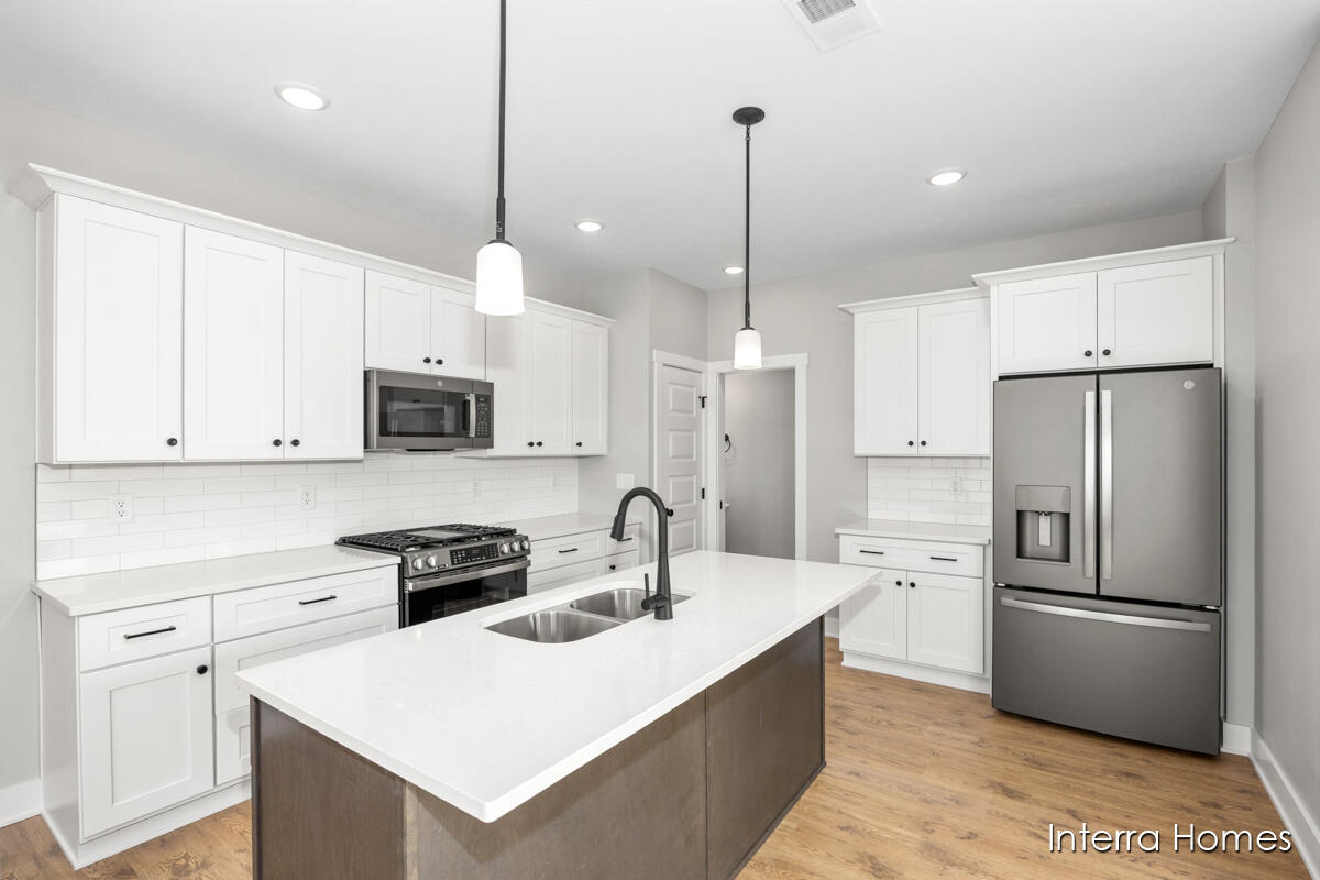 4245 Stratton Boulevard, Unit 26 Kentwood, MI 49512 - Photo 4 of 21 CR26_Uptown_1008