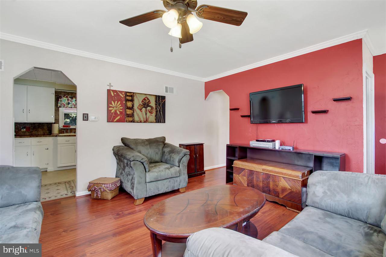 2070 Poplars Road York, PA 17408 - Photo 6 of 25 Gallery Image 6