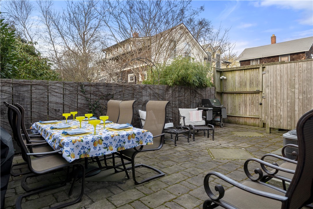 35 Marsh Street Newport, RI 02840 - Photo 25 of 25