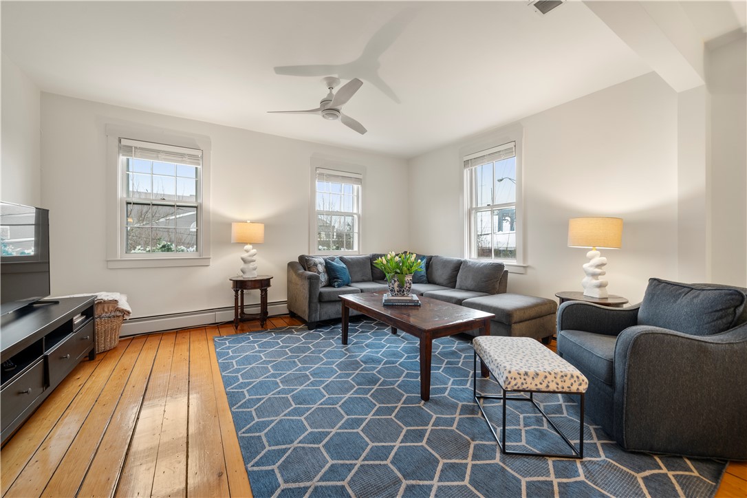 35 Marsh Street Newport, RI 02840 - Photo 9 of 25