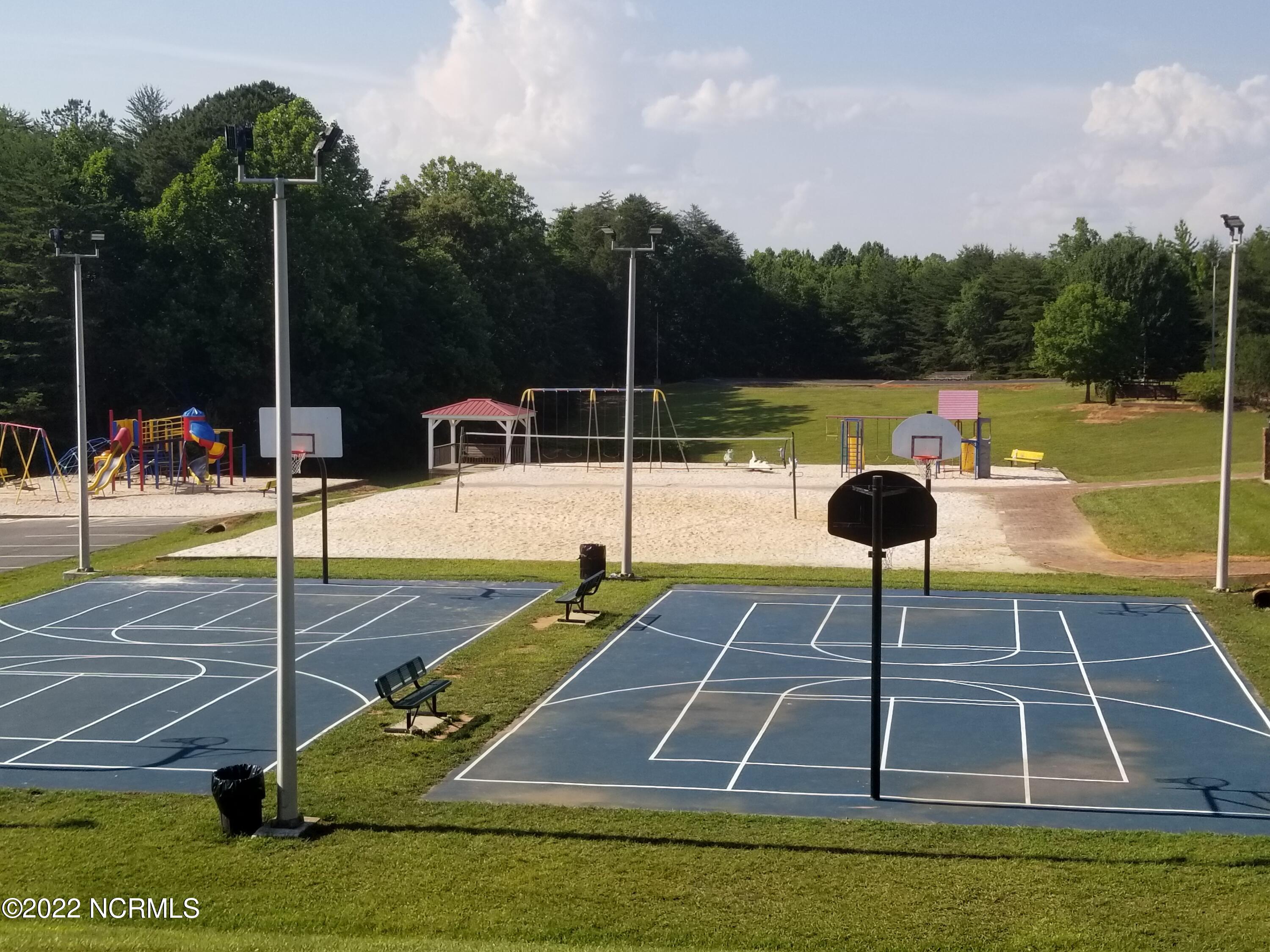 213 Baden View Road New London, NC 28127 - Photo 21 of 34 Basketball Court