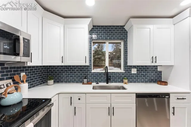 $440,000 | 2414 Warwick Lane, Colorado Springs, CO 80909