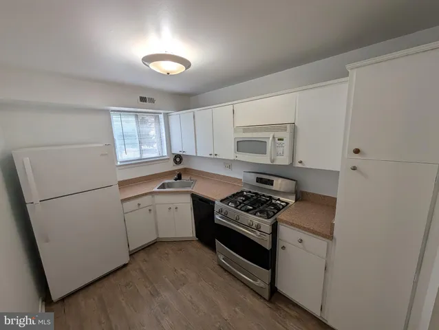 $1,390 | 11402 Cherry Hill Road, Unit 103, Beltsville, MD 20705