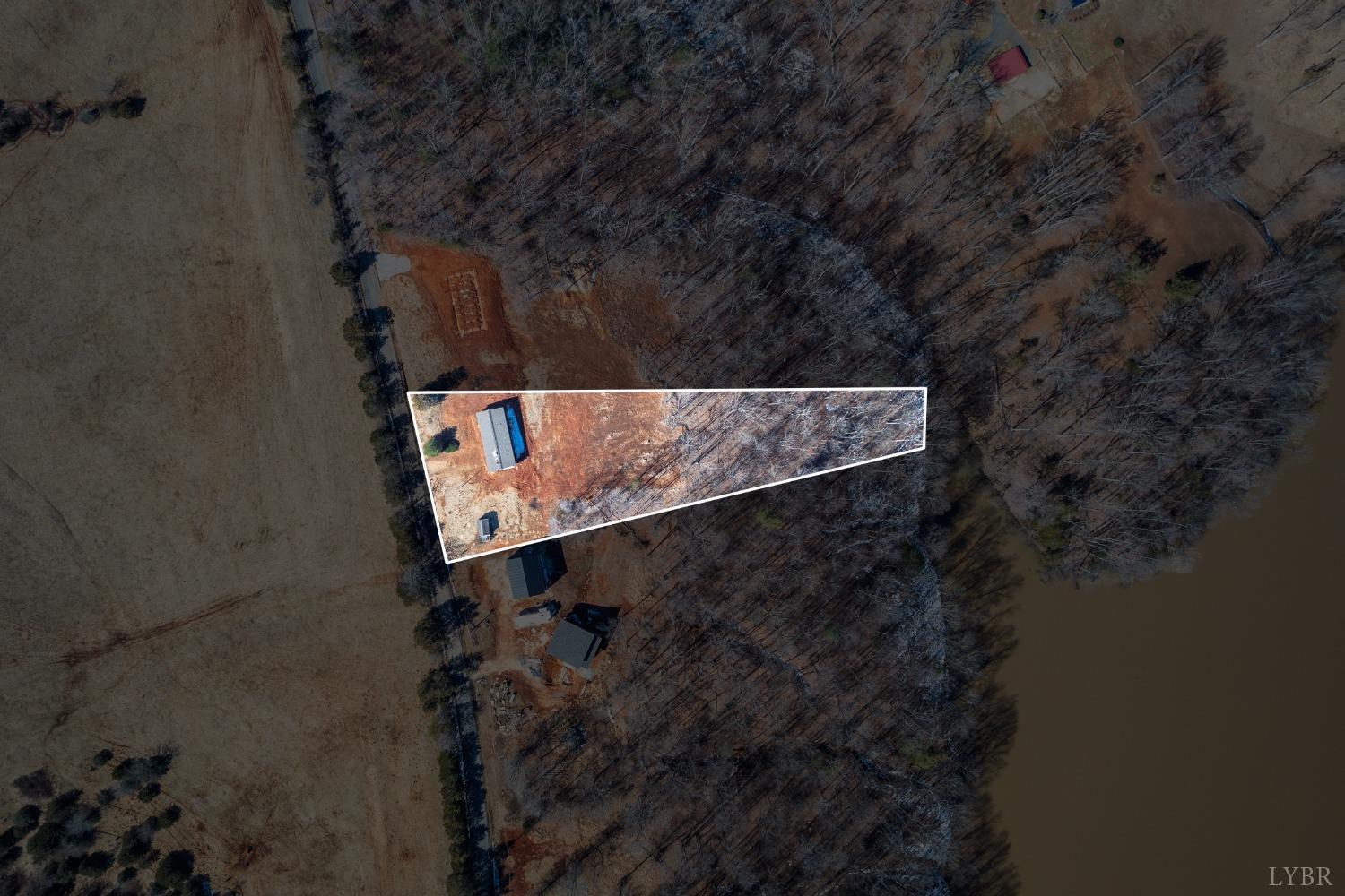 2066 Turkey Mountain Road Amherst, VA 24521 - Photo 7 of 17 a view of entryway