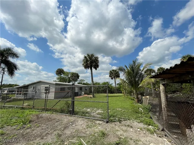 a view of a entertaining space