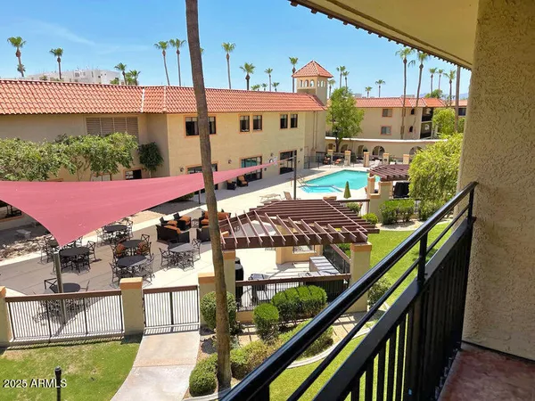 $65,000 | 10330 West Thunderbird Boulevard, Unit C304, Sun City, AZ 85351