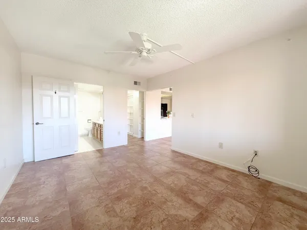 $65,000 | 10330 West Thunderbird Boulevard, Unit C304, Sun City, AZ 85351