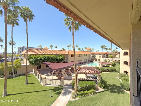 $65,000 | 10330 West Thunderbird Boulevard, Unit C304, Sun City, AZ 85351