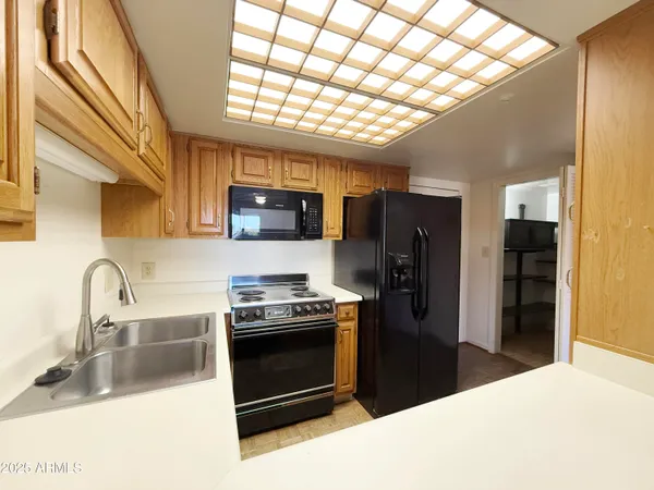 $65,000 | 10330 West Thunderbird Boulevard, Unit C304, Sun City, AZ 85351