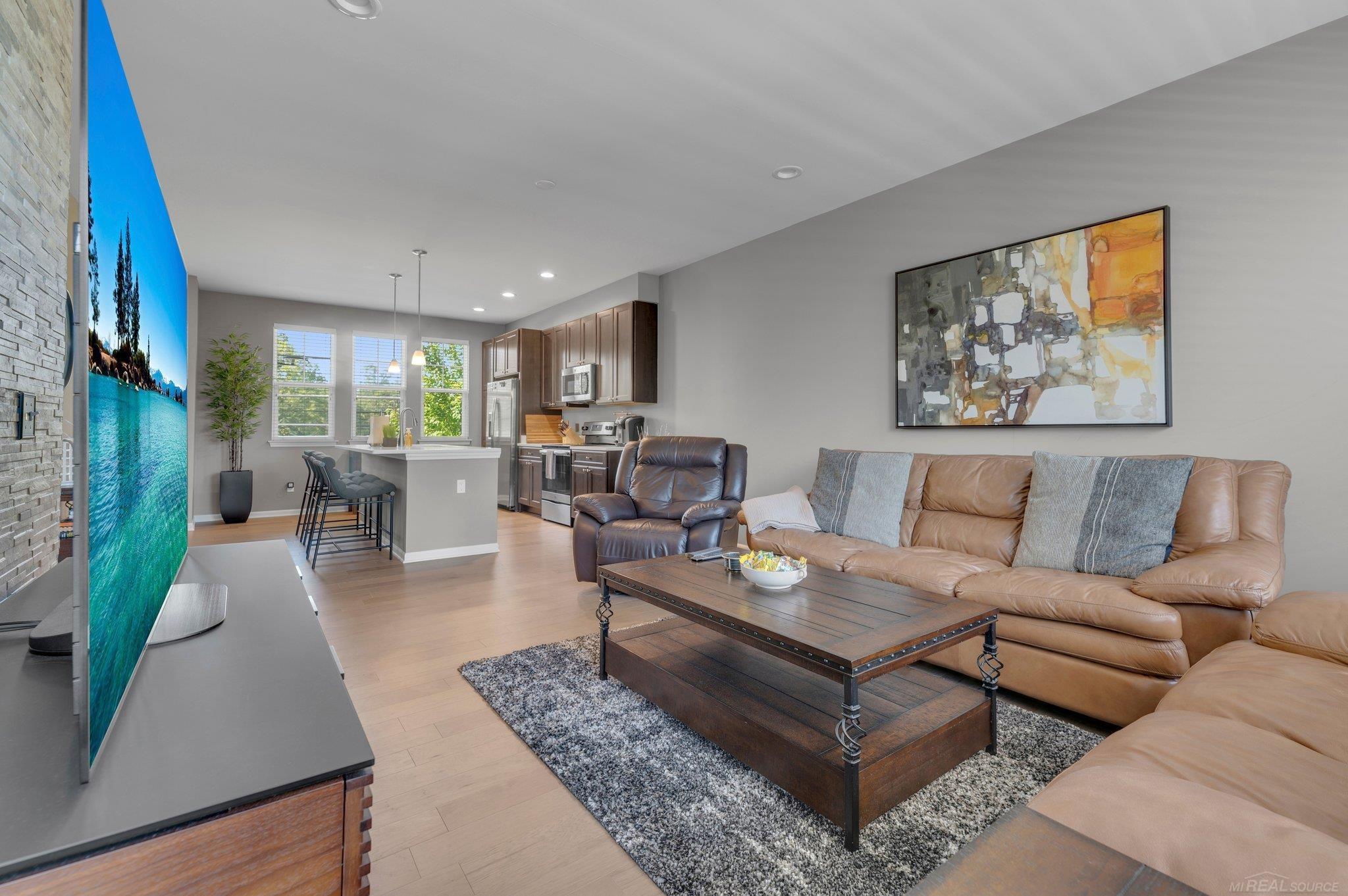 474 North Wixom Road Wixom, MI 48393 - Photo 28 of 29 50157823-b57467d4-b965-472d-b0dc-db1ca8eb4b34.JPG