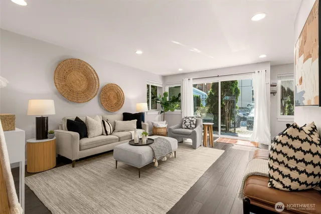 $424,990 | 2219 Eastlake Avenue East, Unit 101, Seattle, WA 98102