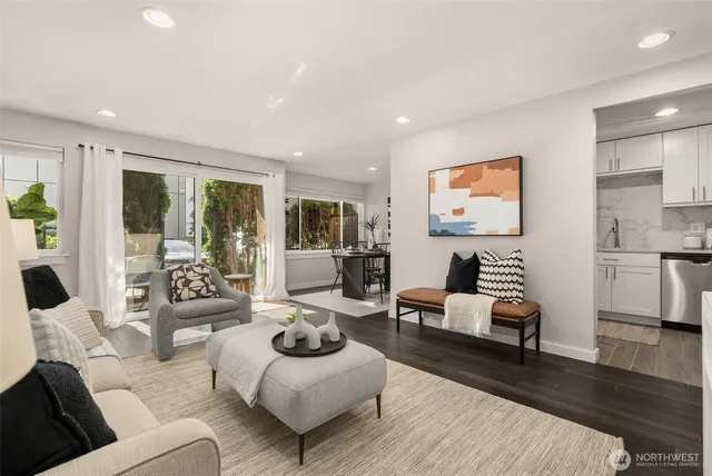 $424,990 | 2219 Eastlake Avenue East, Unit 101, Seattle, WA 98102