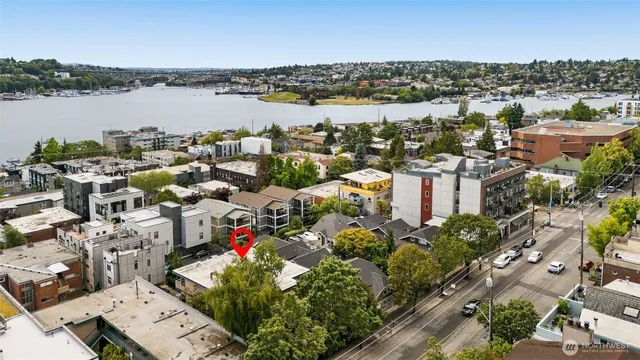 $424,990 | 2219 Eastlake Avenue East, Unit 101, Seattle, WA 98102