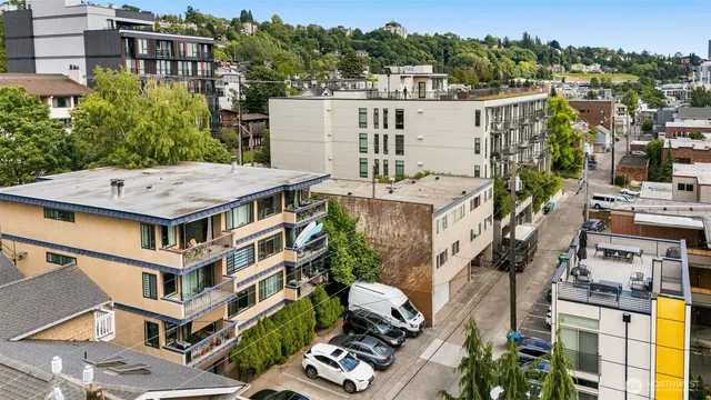 $424,990 | 2219 Eastlake Avenue East, Unit 101, Seattle, WA 98102