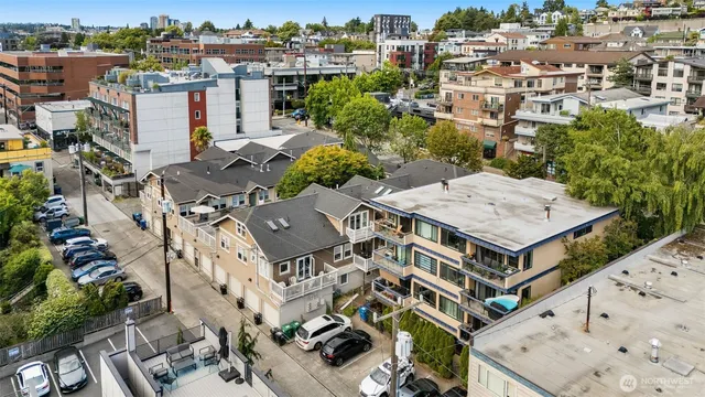 $424,990 | 2219 Eastlake Avenue East, Unit 101, Seattle, WA 98102