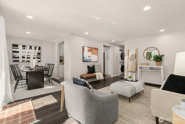 $424,990 | 2219 Eastlake Avenue East, Unit 101, Seattle, WA 98102