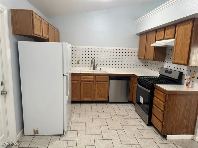 $1,945 | 377 Tobler Drive, Las Vegas, NV 89145