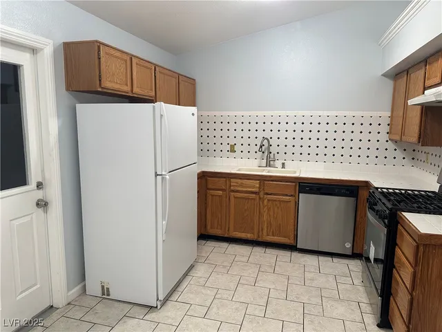 $1,945 | 377 Tobler Drive, Las Vegas, NV 89145