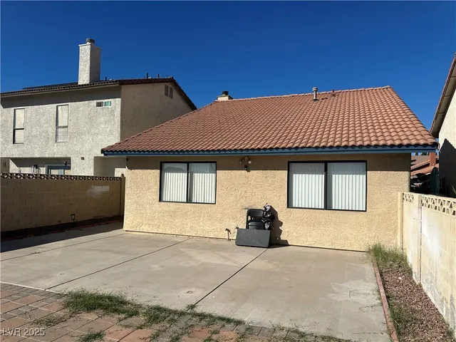 $1,945 | 377 Tobler Drive, Las Vegas, NV 89145