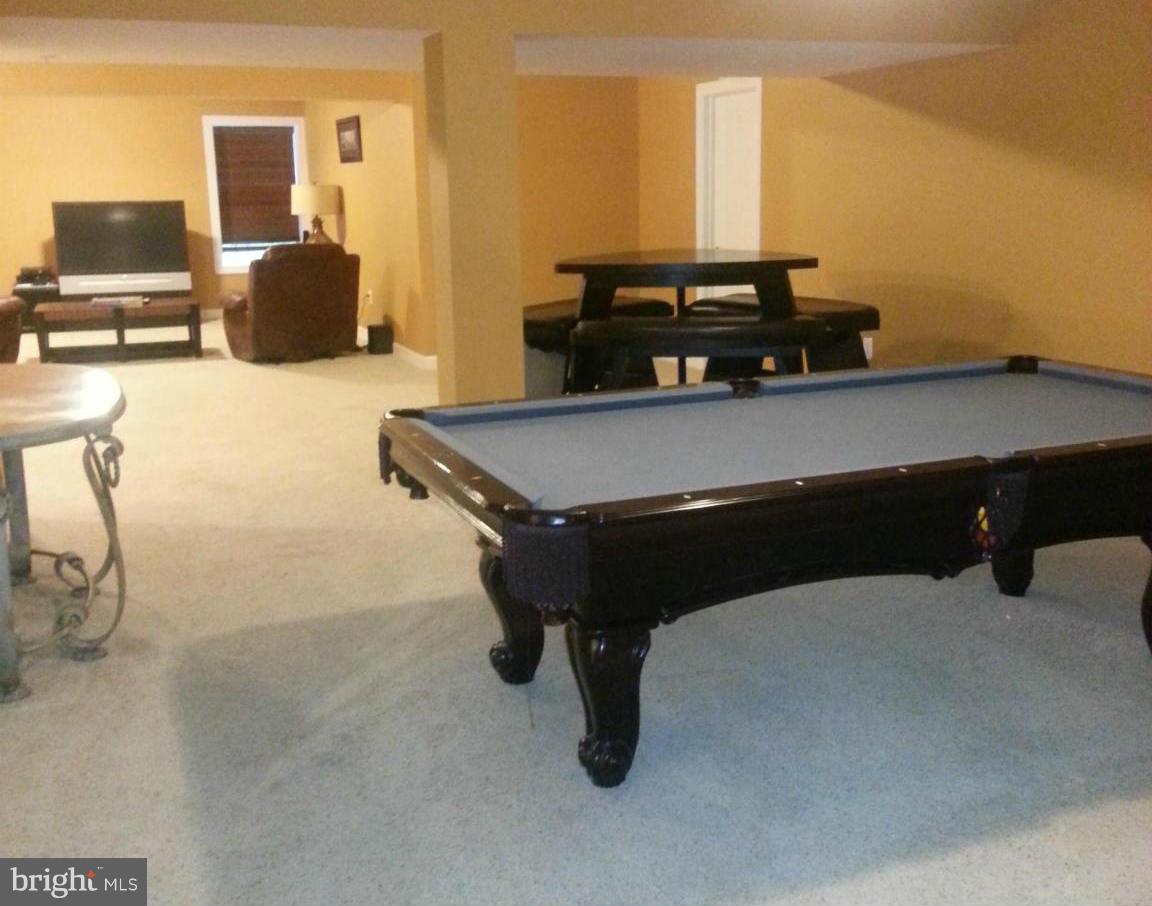 2000 Medinah Ridge Road Accokeek, MD 20607 - Photo 20 of 20 a living room with furniture