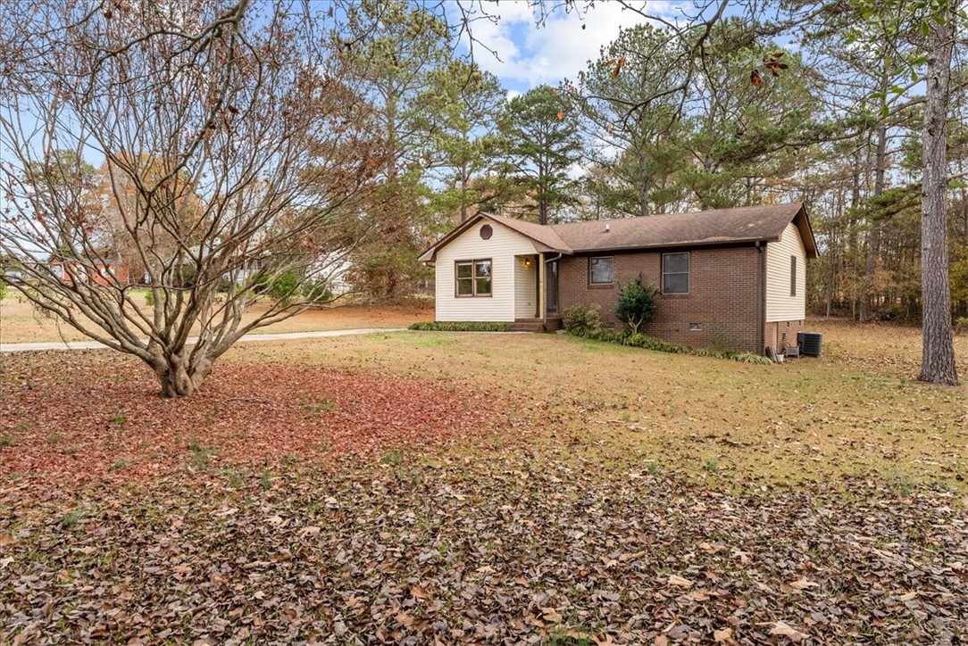 135 Earls Mill Road Seneca, SC 29678 - Photo 6 of 37 Gallery Image 6