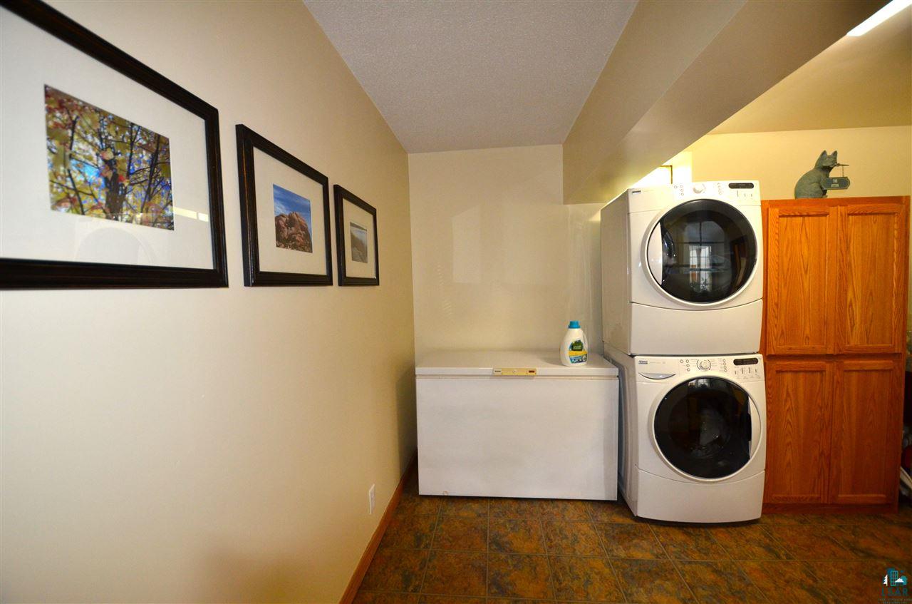 5435 Rice Lake Road Duluth, MN 55803 - Photo 12 of 24 Laundry