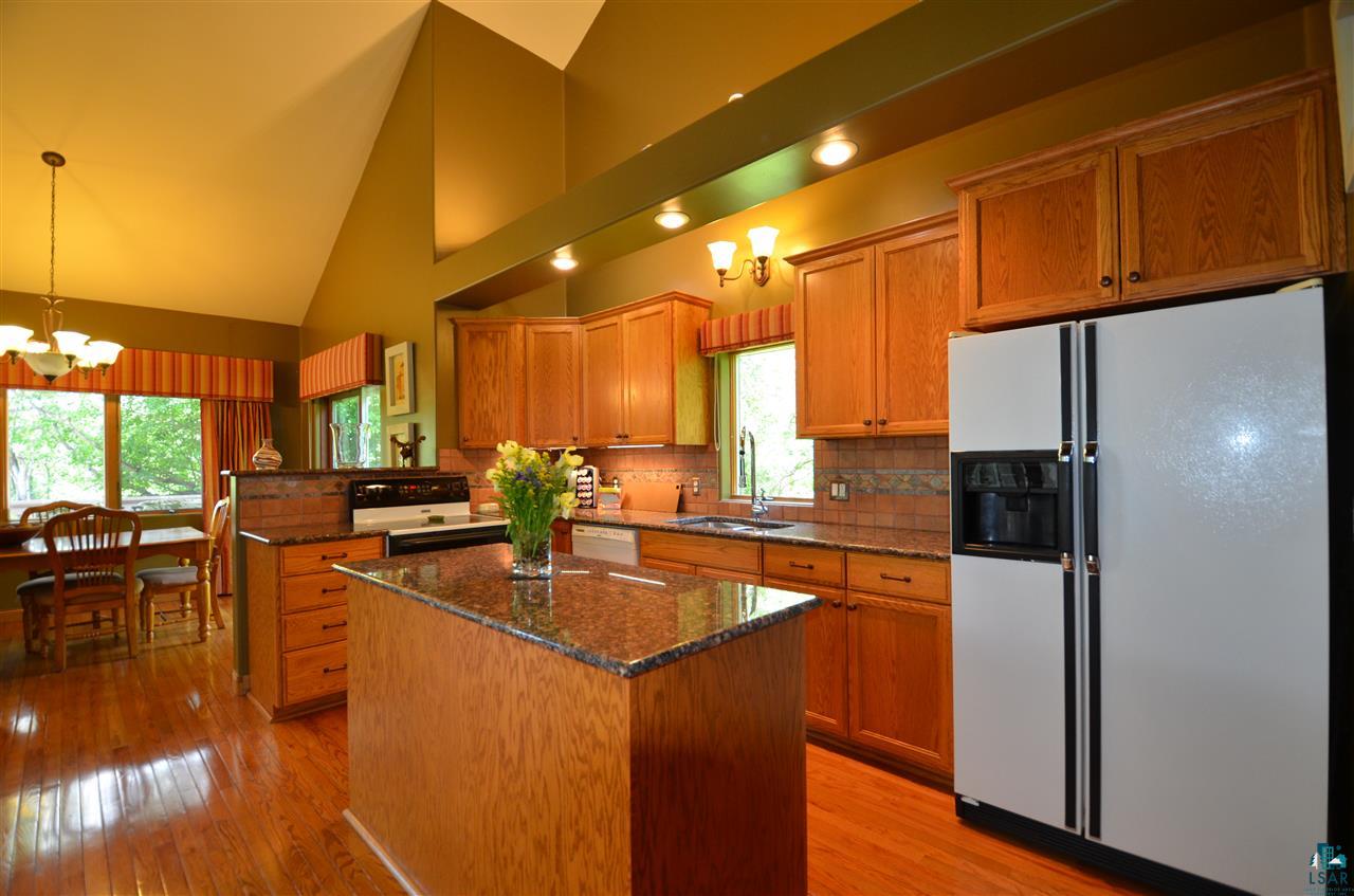 5435 Rice Lake Road Duluth, MN 55803 - Photo 3 of 24 Custom Kitchen