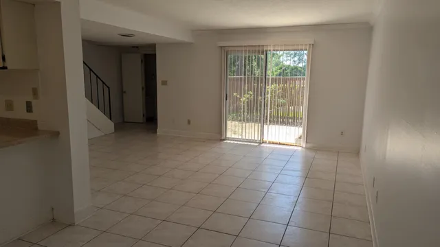 $1,350 | 503 Westwood Drive, Tallahassee, FL 32304