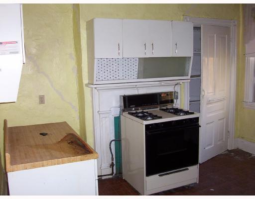 1226 Courtright Street Pittsburgh, PA 15212 - Photo 5 of 18 Kitchen.