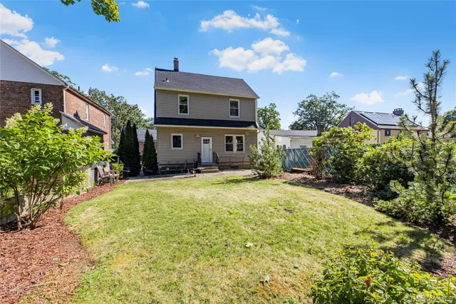 $699,000 | 20 Kimball Terrace, Yonkers, NY 10704