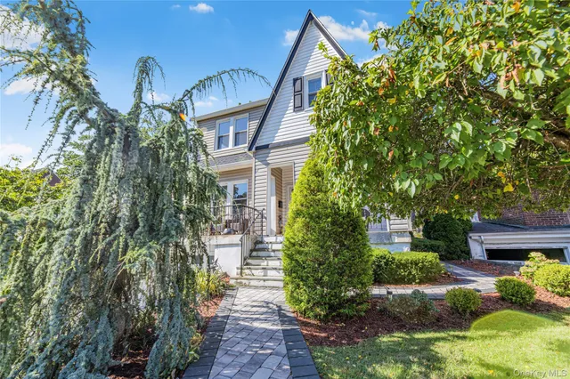 $699,000 | 20 Kimball Terrace, Yonkers, NY 10704