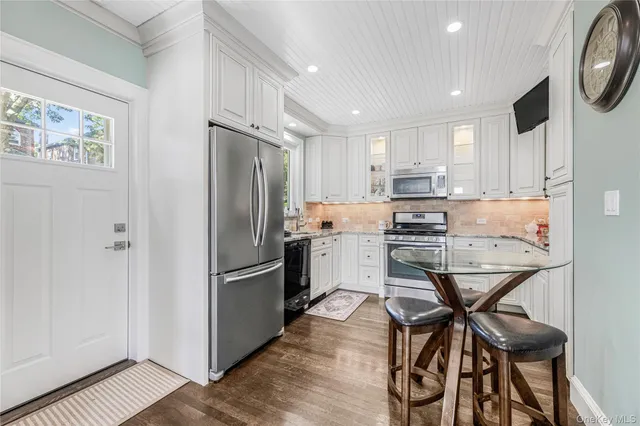 $699,000 | 20 Kimball Terrace, Yonkers, NY 10704