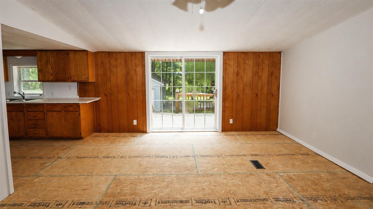 447 Mayhew Road Smiths Grove, KY 42171 - Photo 25 of 38 Gallery Image 25